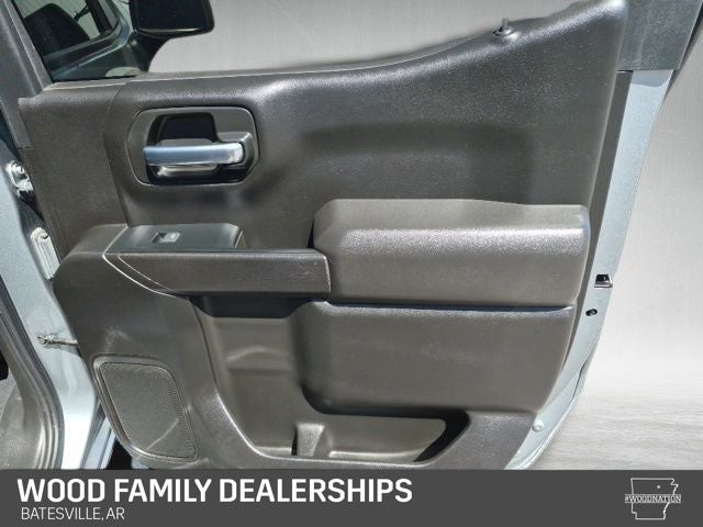 2023 Chevrolet Silverado 1500 4WD Crew Cab Short Bed Custom
