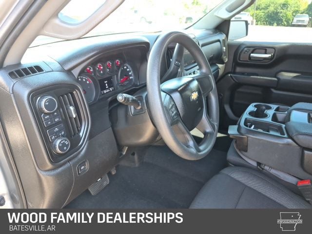 2023 Chevrolet Silverado 1500 4WD Crew Cab Short Bed Custom
