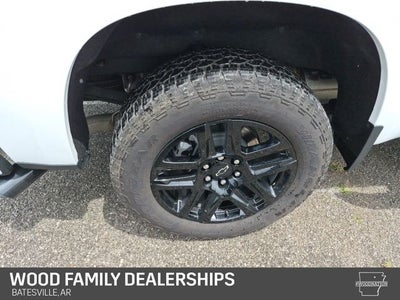 2025 Chevrolet Silverado 1500 4WD Crew Cab Short Bed Custom