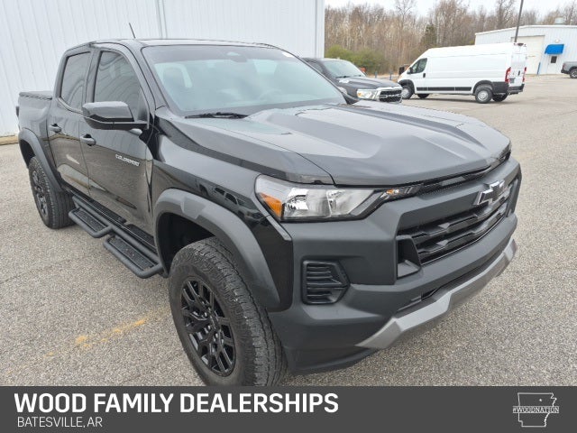 2023 Chevrolet Colorado 4WD Crew Cab Short Box Trail Boss