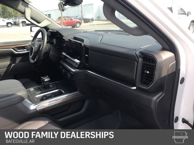 2025 Chevrolet Silverado 1500 4WD Crew Cab Standard Bed LT