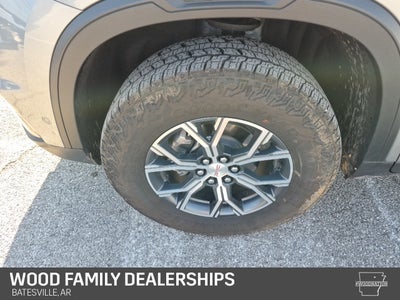 2025 GMC Acadia AWD AT4