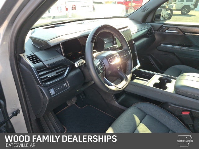 2025 GMC Acadia AWD AT4