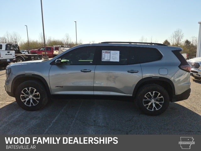 2025 GMC Acadia AWD AT4