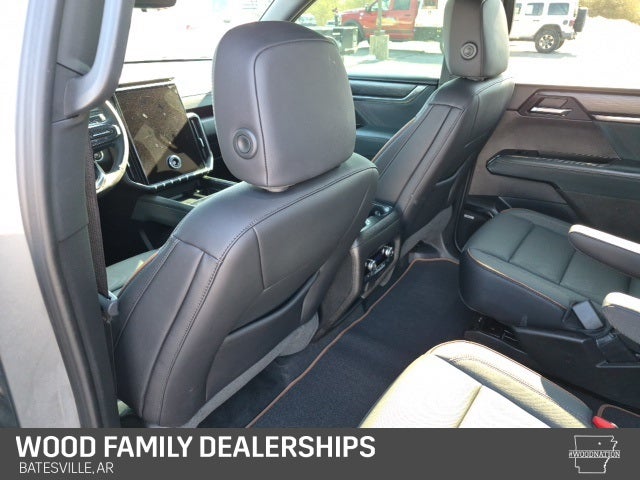 2025 GMC Acadia AWD AT4