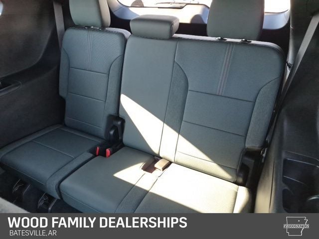 2025 GMC Acadia AWD AT4