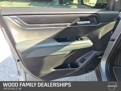 2025 GMC Acadia AWD AT4