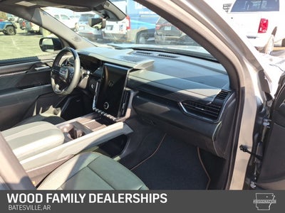 2025 GMC Acadia AWD AT4