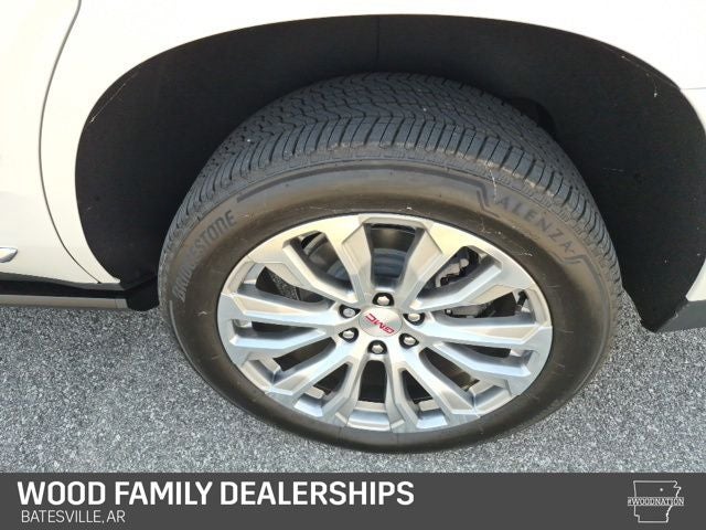2022 GMC Yukon 4WD Denali