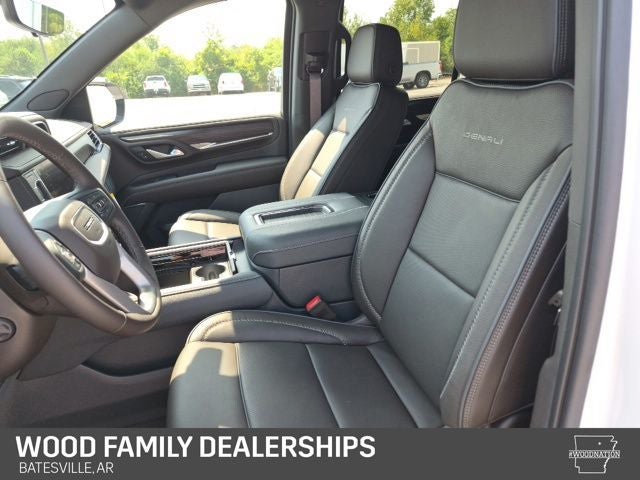 2022 GMC Yukon 4WD Denali