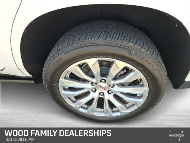 2022 GMC Yukon 4WD Denali