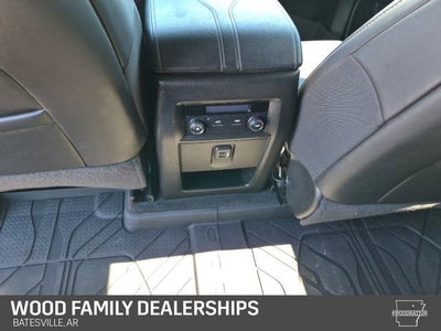 2023 Chevrolet Traverse AWD LT Leather
