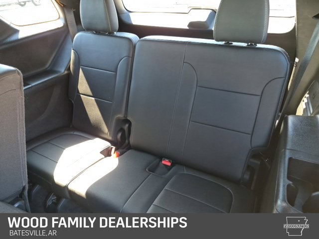 2023 Chevrolet Traverse AWD LT Leather