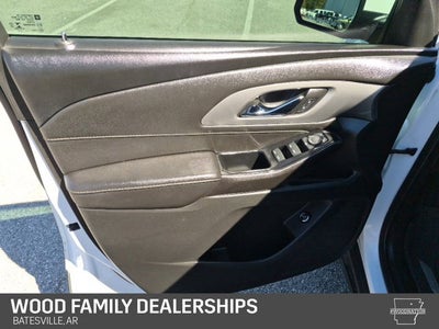 2023 Chevrolet Traverse AWD LT Leather