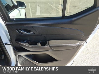 2023 Chevrolet Traverse AWD LT Leather