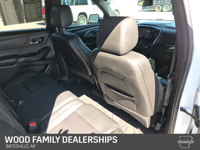 2023 Chevrolet Traverse AWD LT Leather