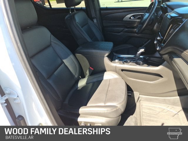 2023 Chevrolet Traverse AWD LT Leather