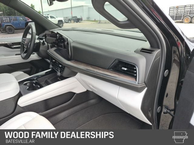 2025 Chevrolet Tahoe 4WD Premier