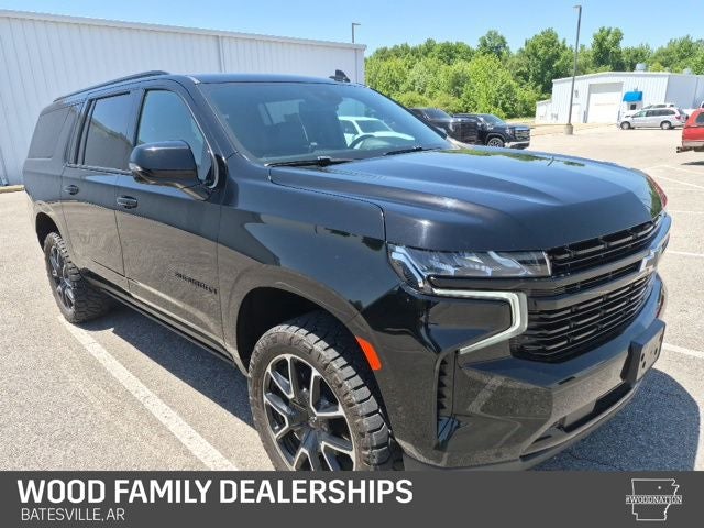 2023 Chevrolet Suburban 4WD RST
