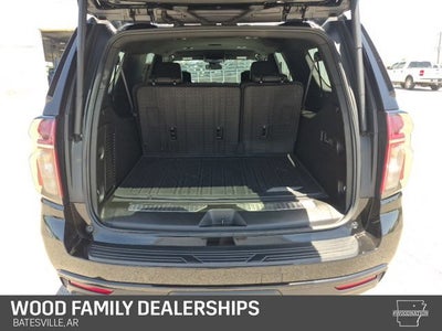 2023 Chevrolet Suburban 4WD RST