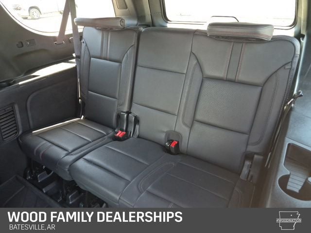 2023 Chevrolet Suburban 4WD RST