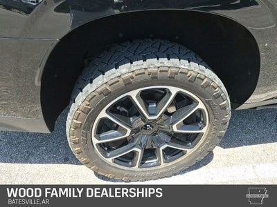 2023 Chevrolet Suburban 4WD RST