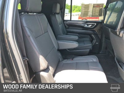 2023 Chevrolet Suburban 4WD RST