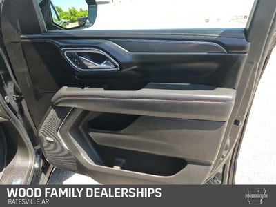 2023 Chevrolet Suburban 4WD RST