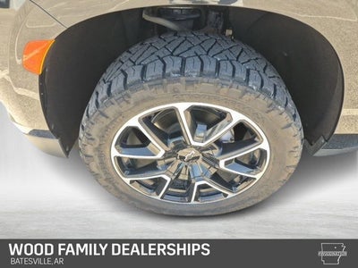 2023 Chevrolet Suburban 4WD RST