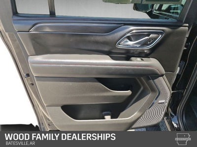 2023 Chevrolet Suburban 4WD RST