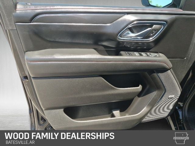 2023 Chevrolet Suburban 4WD RST