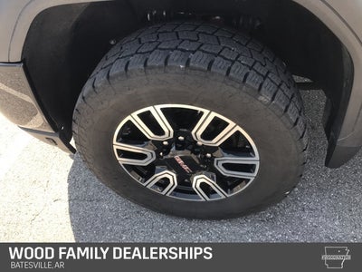 2023 GMC Sierra 2500HD 4WD Crew Cab Standard Bed AT4