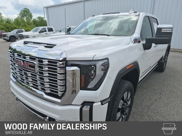 2024 GMC Sierra 2500HD 4WD Crew Cab Standard Bed Denali