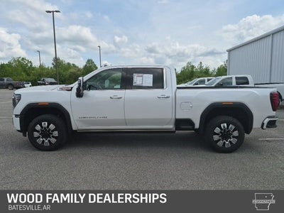2024 GMC Sierra 2500HD 4WD Crew Cab Standard Bed Denali