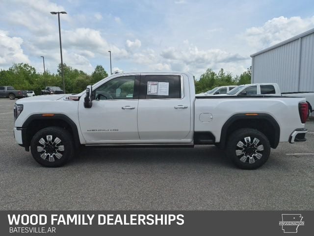 2024 GMC Sierra 2500HD 4WD Crew Cab Standard Bed Denali