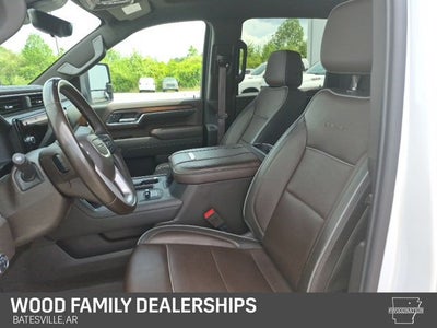 2024 GMC Sierra 2500HD 4WD Crew Cab Standard Bed Denali