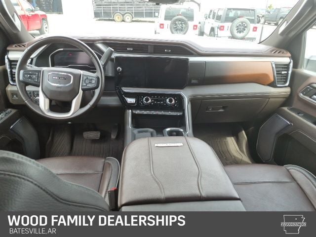 2024 GMC Sierra 2500HD 4WD Crew Cab Standard Bed Denali