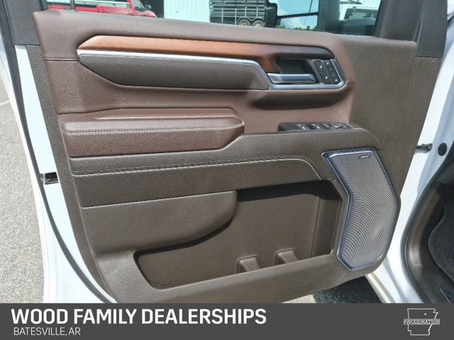 2024 GMC Sierra 2500HD 4WD Crew Cab Standard Bed Denali