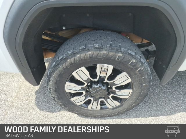 2024 GMC Sierra 2500HD 4WD Crew Cab Standard Bed Denali