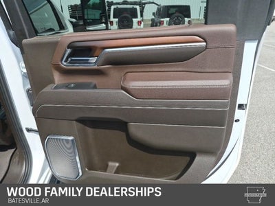 2024 GMC Sierra 2500HD 4WD Crew Cab Standard Bed Denali