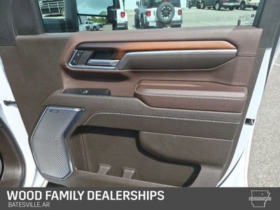2024 GMC Sierra 2500HD 4WD Crew Cab Standard Bed Denali