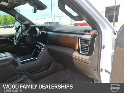 2024 GMC Sierra 2500HD 4WD Crew Cab Standard Bed Denali