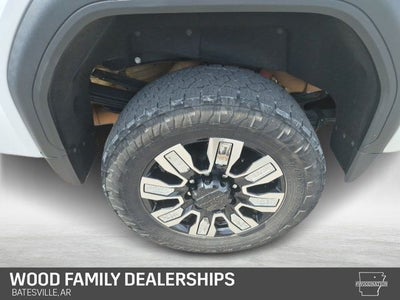 2024 GMC Sierra 2500HD 4WD Crew Cab Standard Bed Denali