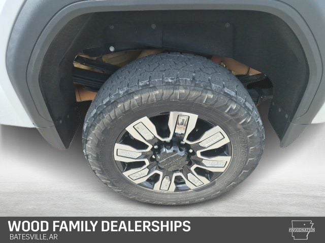 2024 GMC Sierra 2500HD 4WD Crew Cab Standard Bed Denali