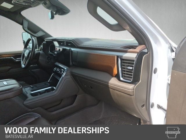 2024 GMC Sierra 2500HD 4WD Crew Cab Standard Bed Denali