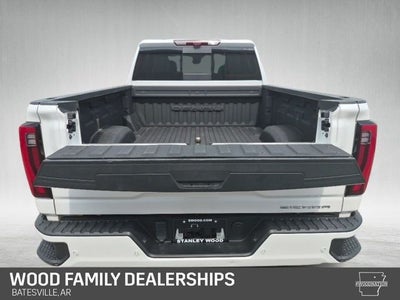 2024 GMC Sierra 2500HD 4WD Crew Cab Standard Bed Denali