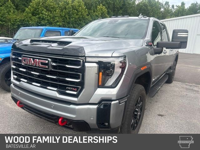 2025 GMC Sierra 2500HD 4WD Crew Cab Standard Bed AT4