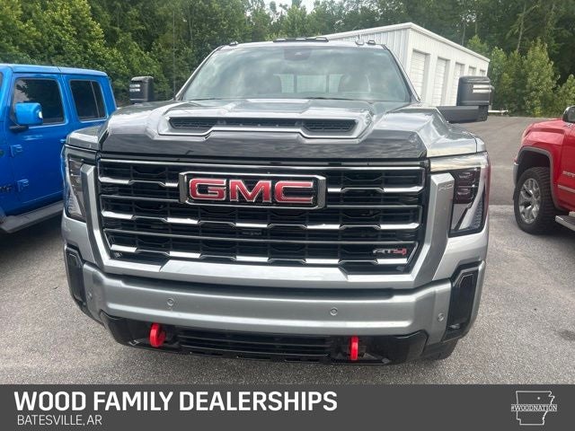 2025 GMC Sierra 2500HD 4WD Crew Cab Standard Bed AT4