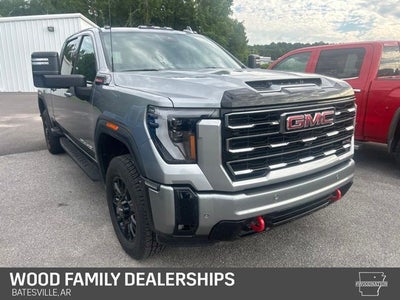2025 GMC Sierra 2500HD 4WD Crew Cab Standard Bed AT4