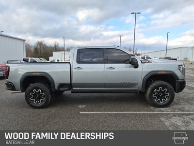 2025 GMC Sierra 2500HD 4WD Crew Cab Standard Bed AT4X